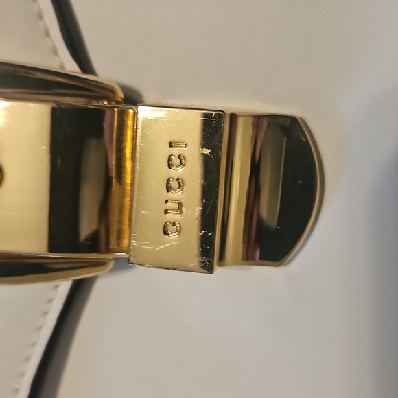 Gucci White and Black Crossbody Bag with Sleek Design, with 3 types of Dif strap - Picture 7 of 11